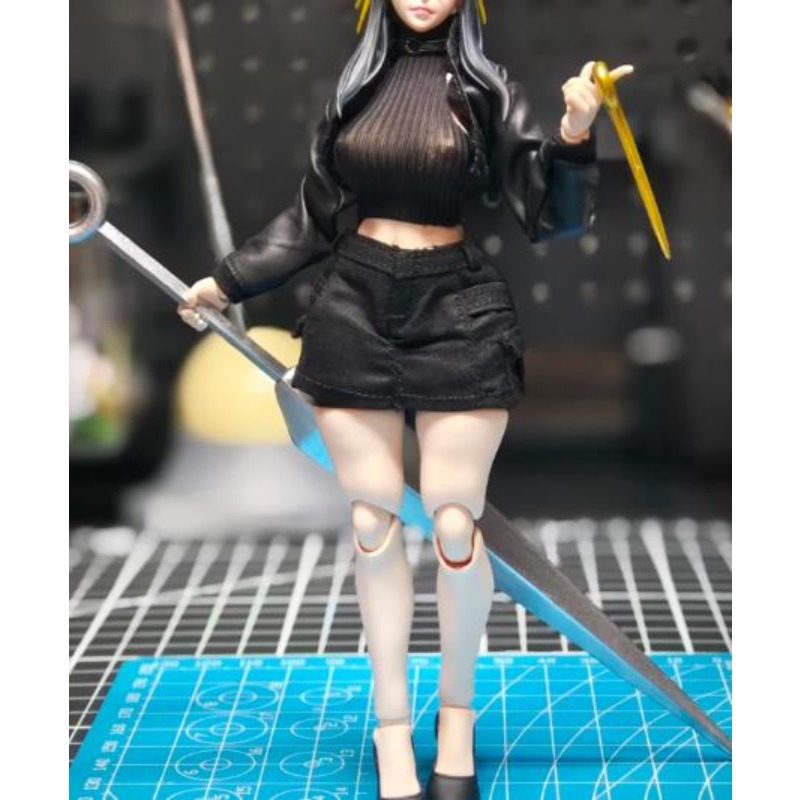 Leatherwork Products - Figura de Ação Feminina em Escala